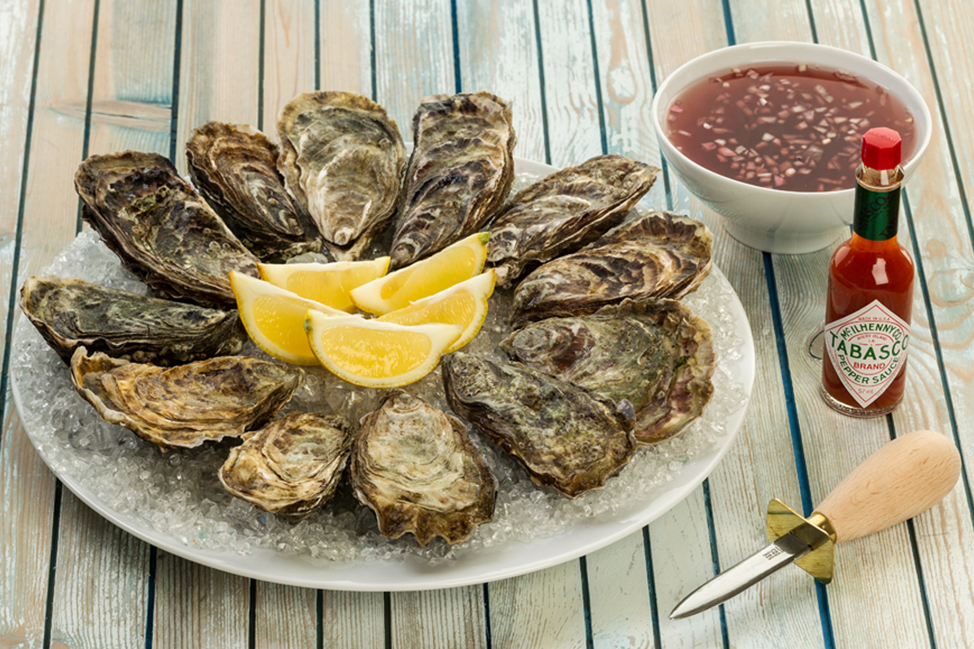 Buy fresh oysters online from Lindisfarne Oysters